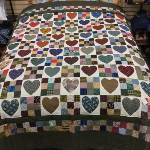 Country Hearts Quilt - Queen - Family Farm Handcrafts