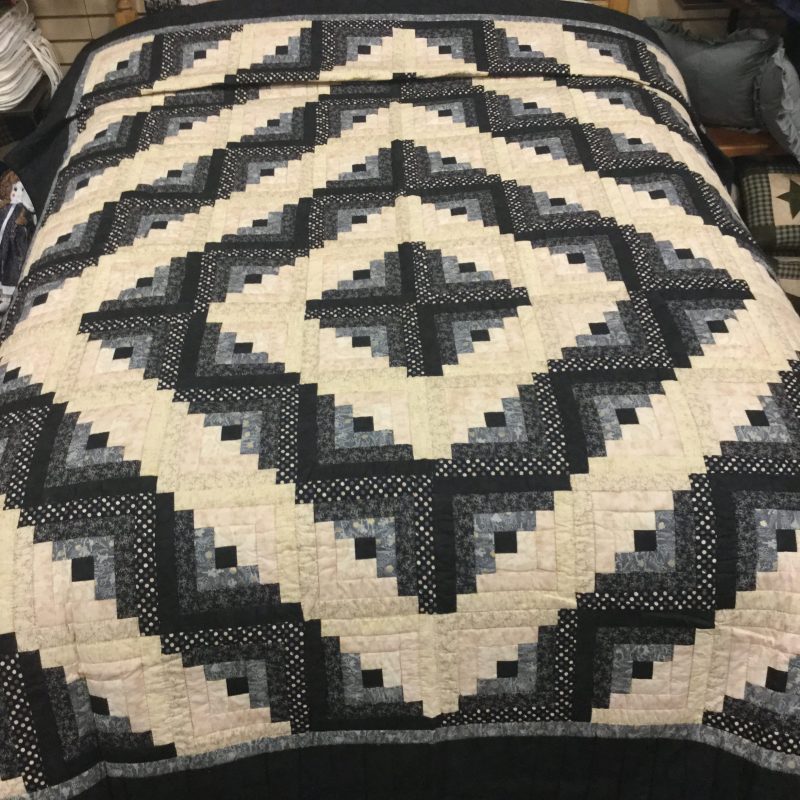 Log Cabin Quilt Handmade in Pennsylvania Family Farm Quilts