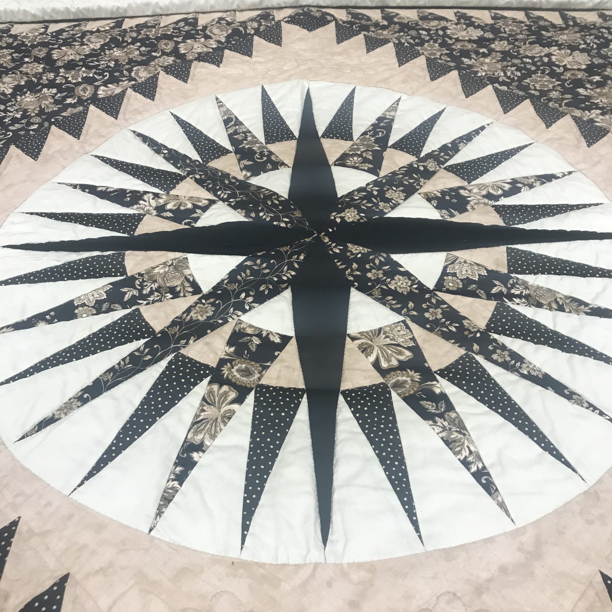 Mariner's Compass Quilt King Family Farm Handcrafts