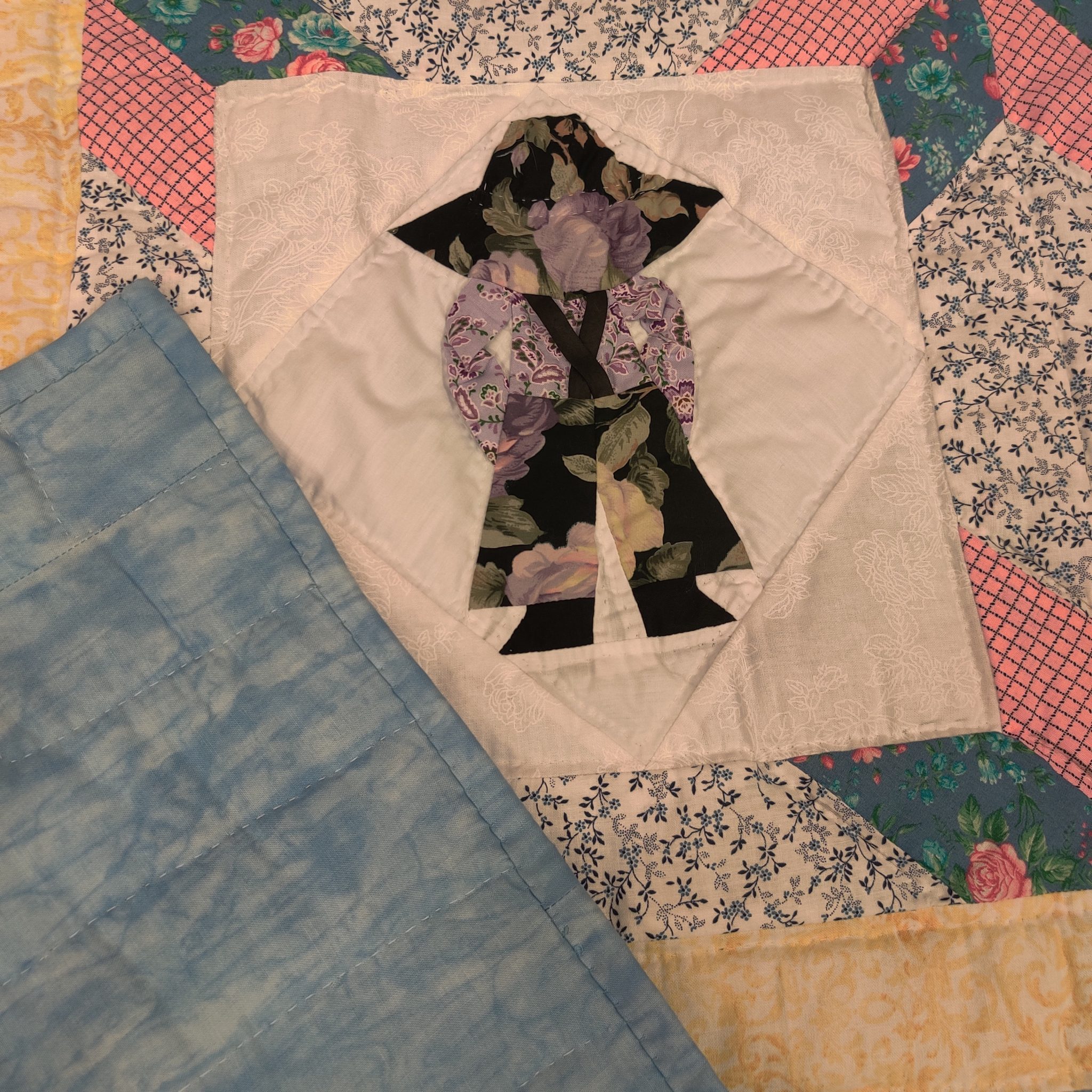 Dutch Boy and Girl Baby Quilt Family Farm Handcrafts