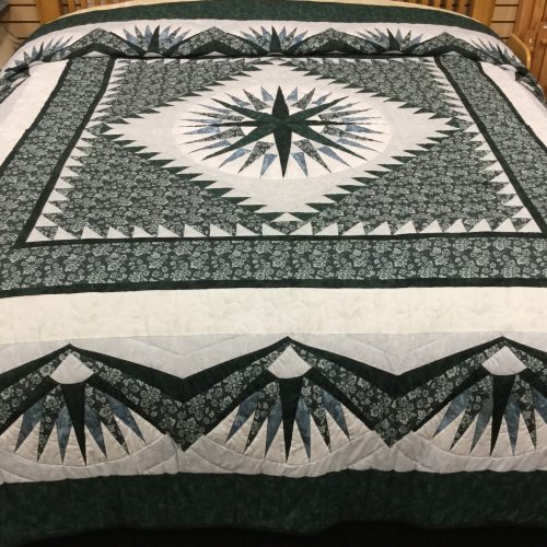 Mariner's Compass Quilt-King-Family Farm Handcrafts