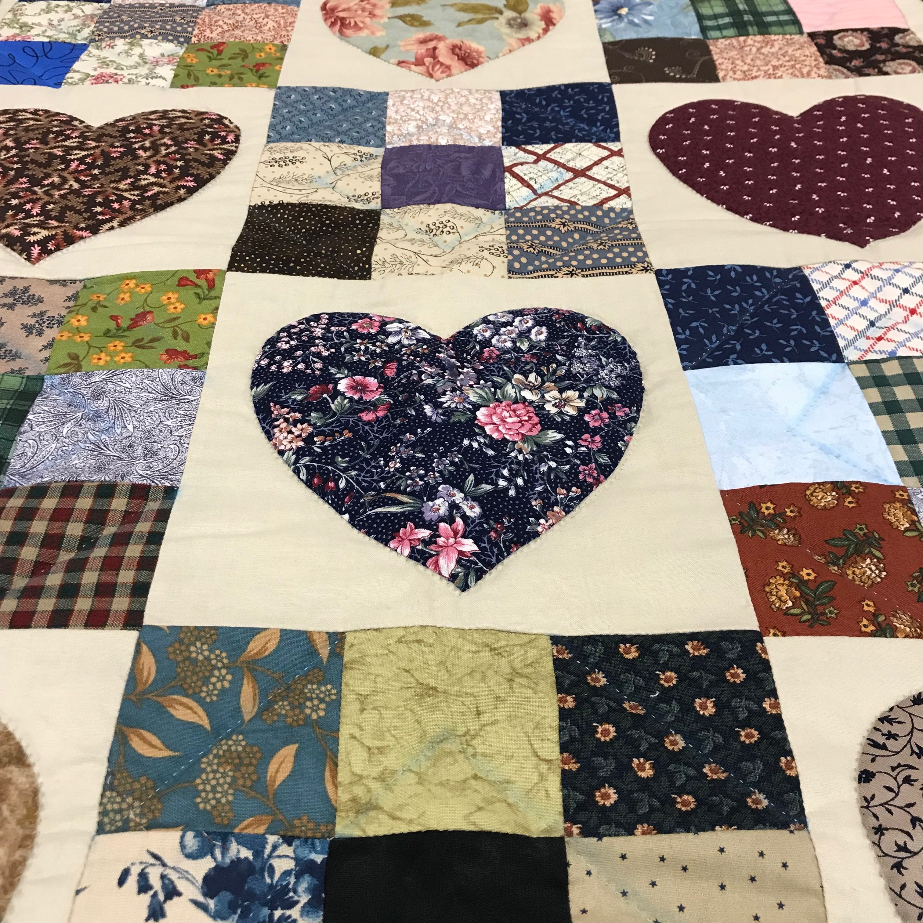 Country Hearts QuiltTwin Family Farm Handcrafts