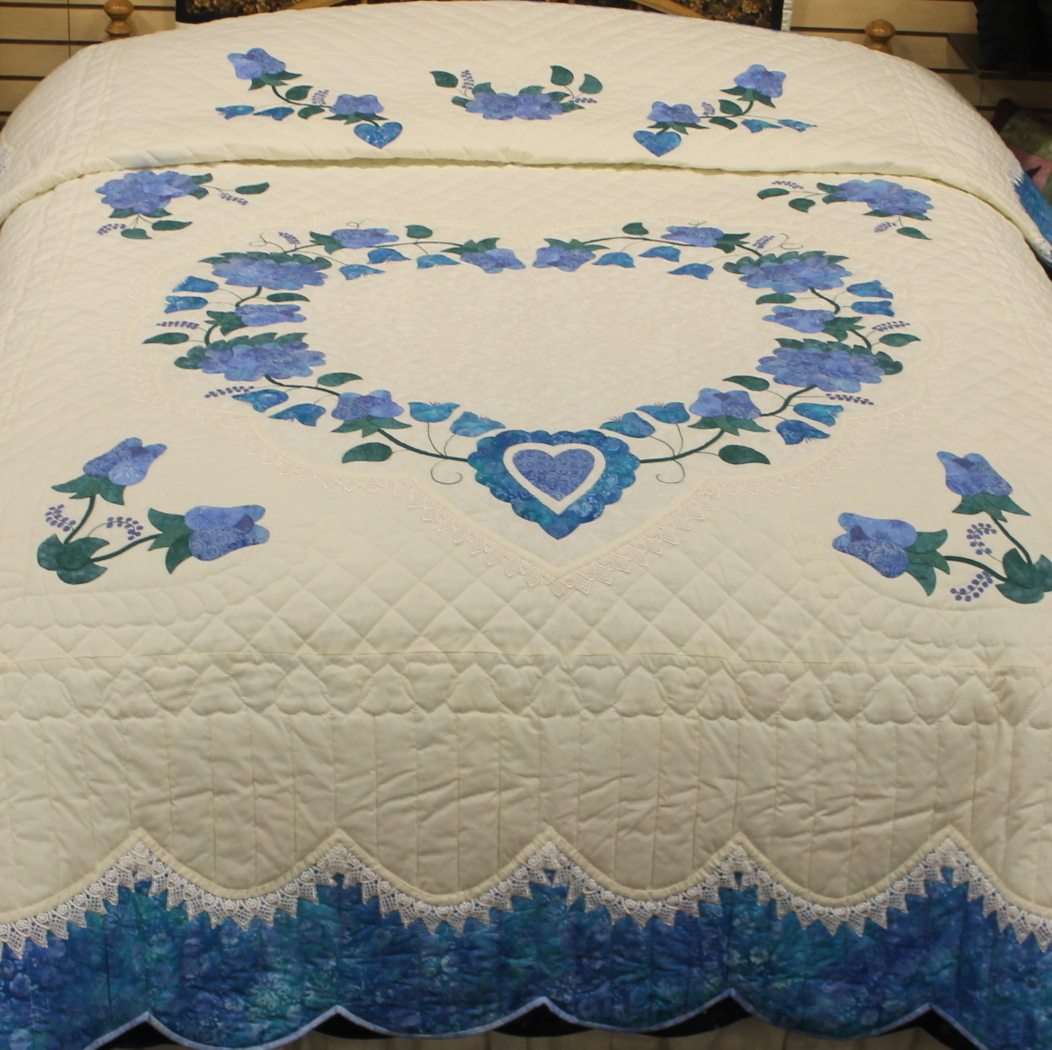 Victorian Quilt Lacy Heart of Roses Queen Quilt Family Farm Handcrafts