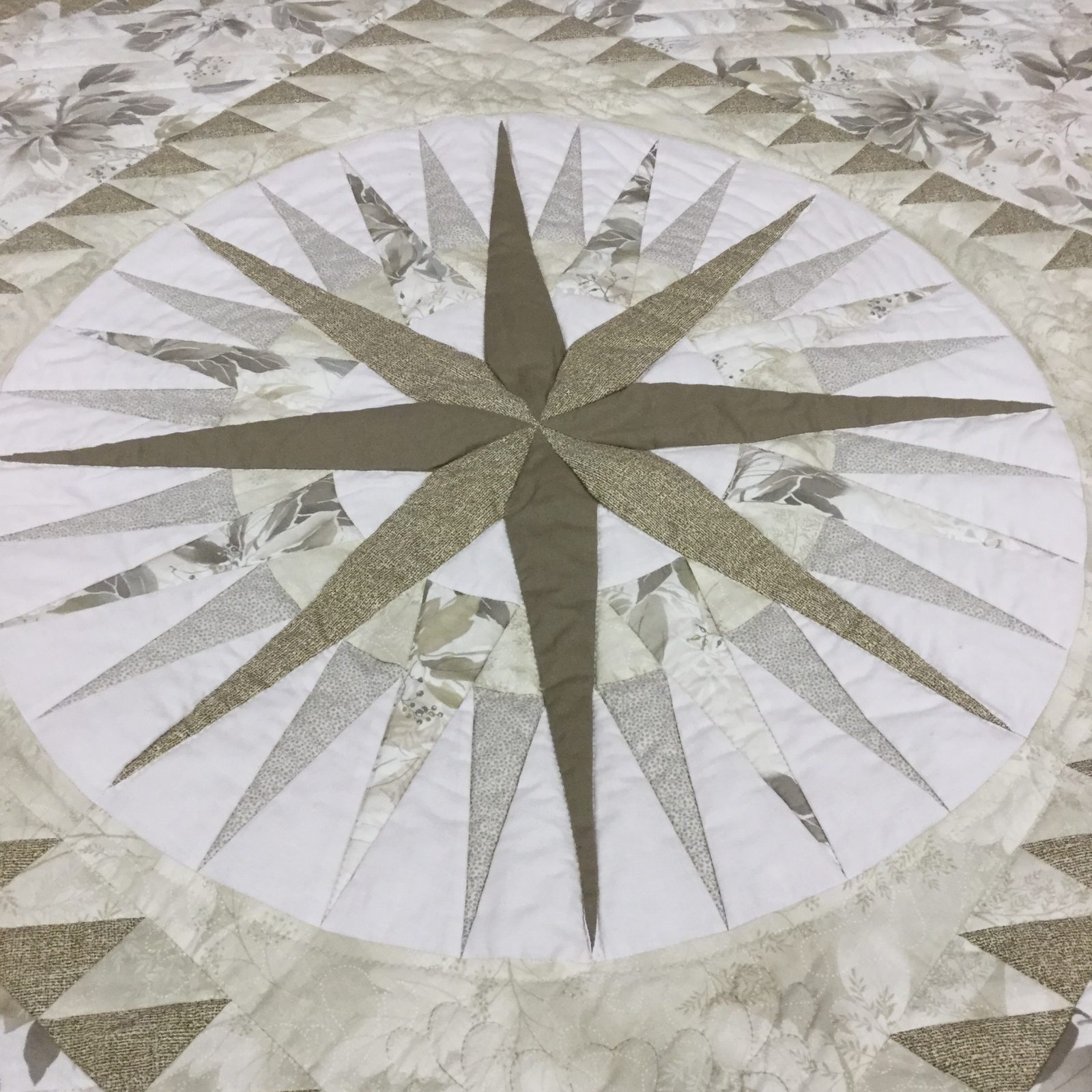 Mariner's Compass Quilt King Family Farm Handcrafts