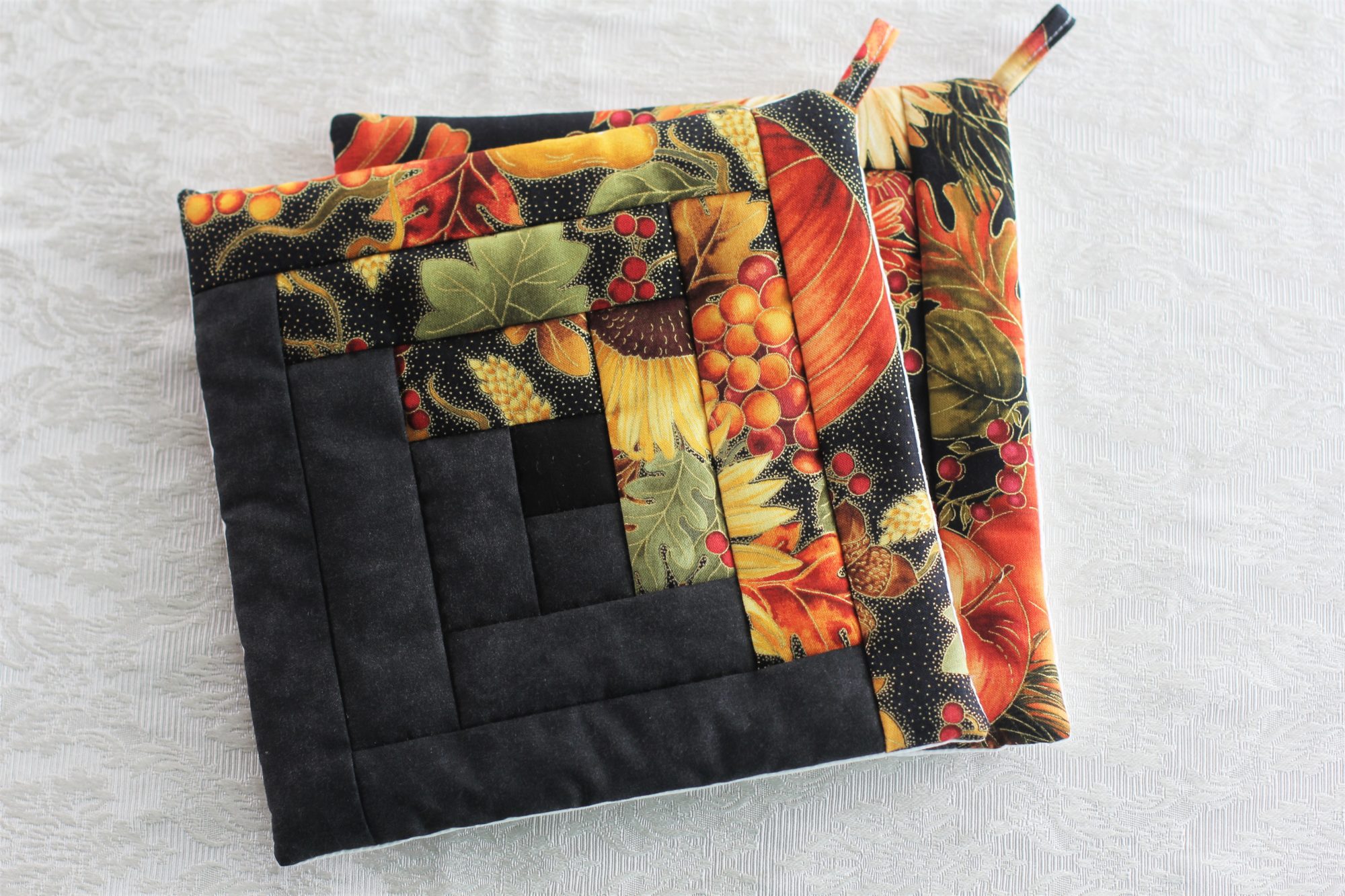 Log Cabin Pot Holder Family Farm Handcrafts