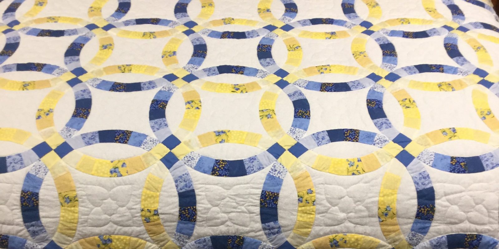 Wedding Ring Quilt-King-Family Farm Handcrafts