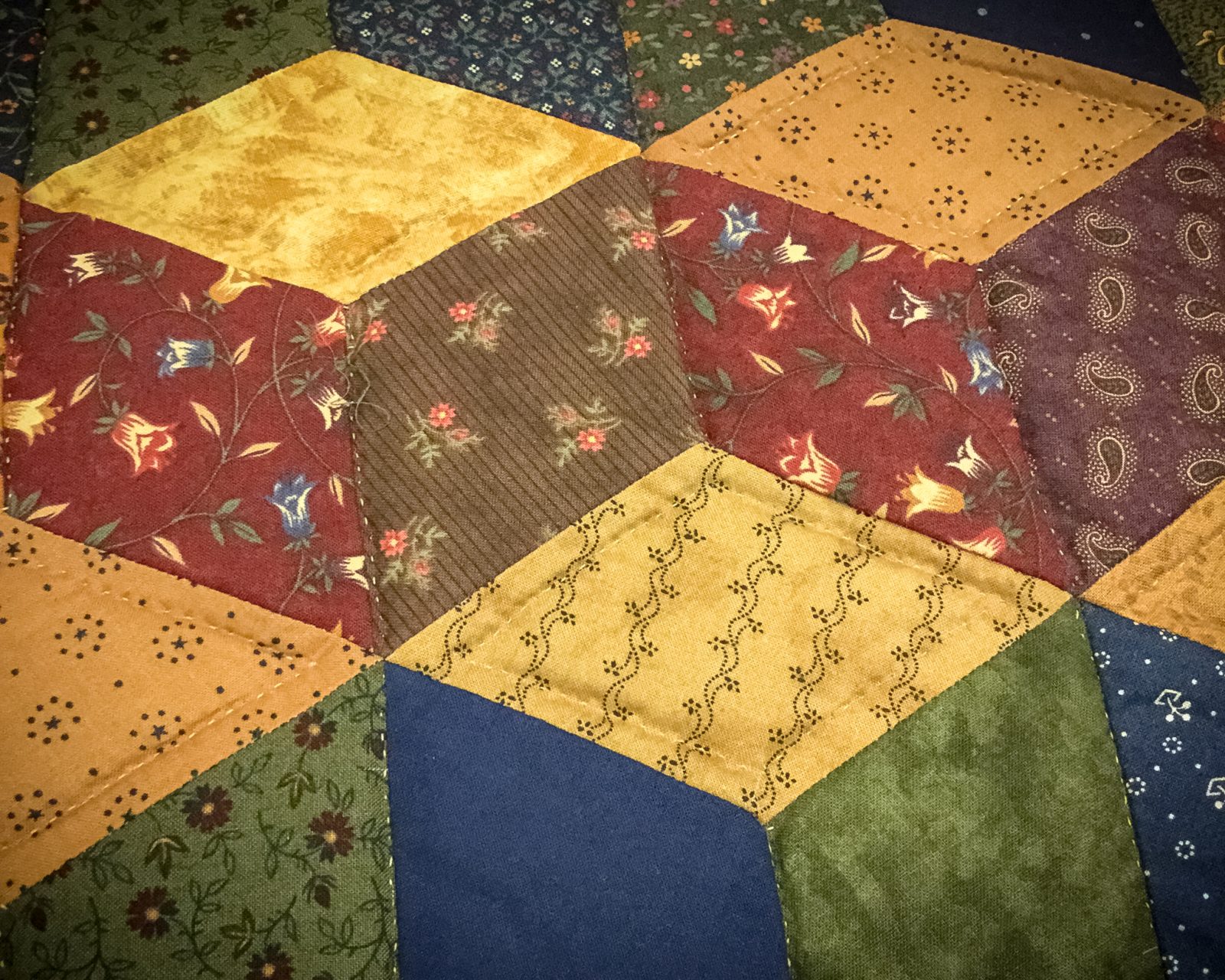 About Amish Homemade Tumbling Blocks Quilts ~ Family Farm Handcrafts